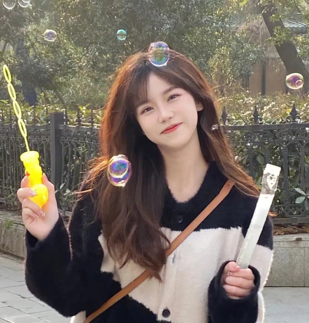 晚星不借光自成烈焰